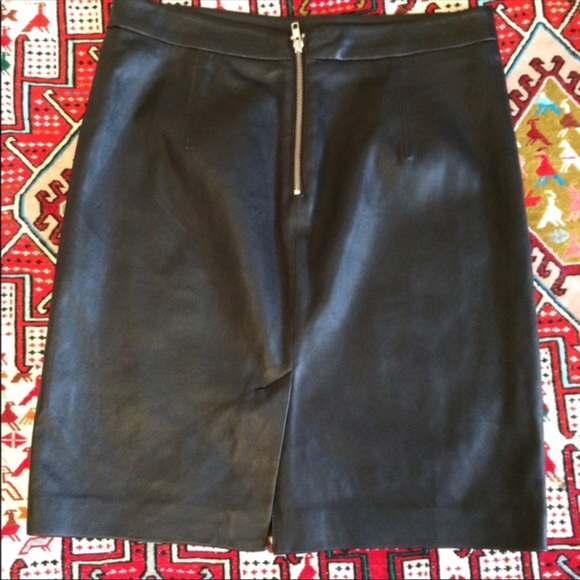 Designer Beautiful leather skirt soft real leather - Picture 3 of 5